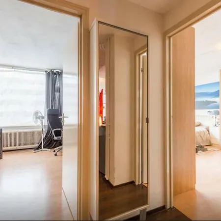 Luxury Apt Perfect Central Location Apartment *