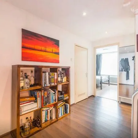 Luxury Apt Perfect Central Location